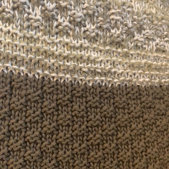 Caslon army green and white sweater. Size Medium - Picture 4 of 7